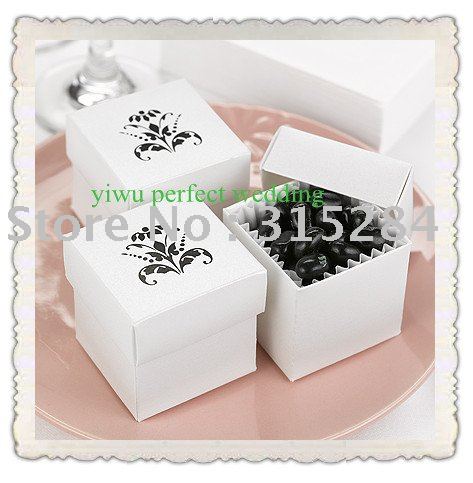 Hot 2PC Metallic White Wedding Favor Candy Boxes XY115h 