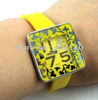 Envío gratis por mayor Nueva silicona reloj deportivo, reloj de cuarzo, reloj de pulsera, reloj dama (China (continental))