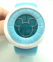 Envío gratis Cena nueva calidad Micky reloj deportivo, reloj de pulsera, de hombres y una mujer reloj (China (continental))