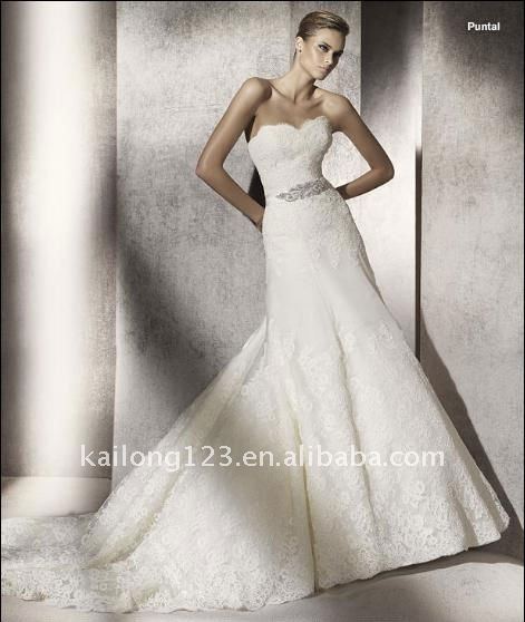 New Aline strapless sweetheart lace wedding gown