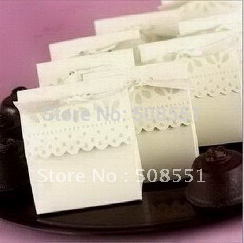 Free shipping wholesale and retail ScallopedEdge Ivory Favor Boxes Wedding