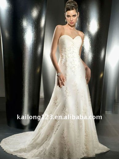 Pretty Sweetheart Strapless Ruching Empire Lace Wedding gown