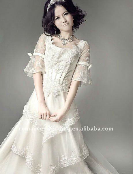 2012 Collection DF0140 Short Sleeve Tiered Lace Wedding Dress