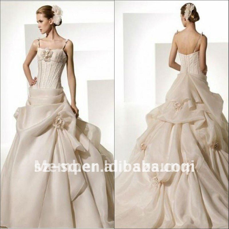 H0837 Hot Ivory Backless Wedding Dress 2012 US 17789 US 17789 piece
