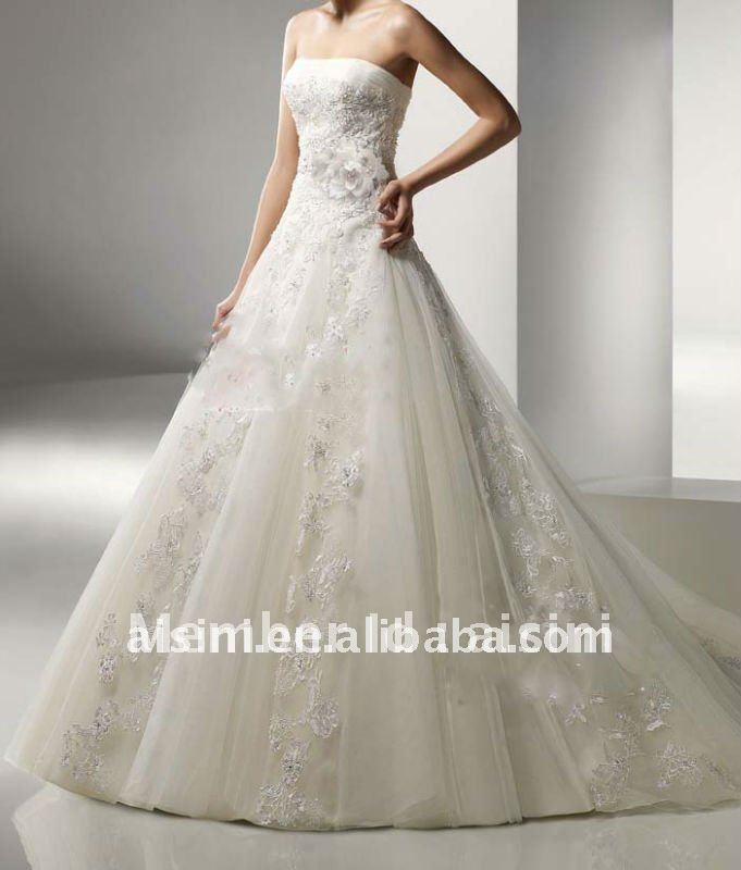 fabulous lace wedding dresses