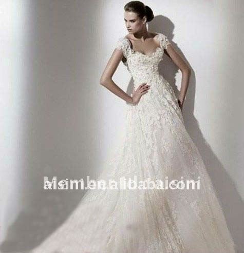 sleeved classic lace wedding dress