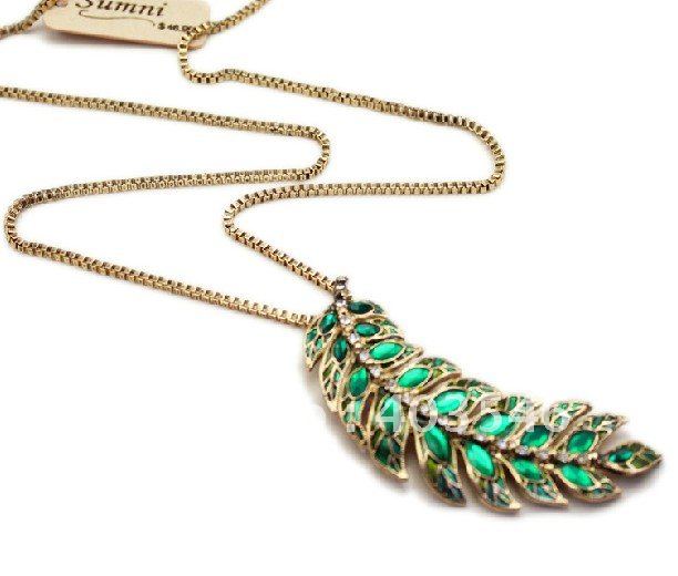 Green Leaf Necklace