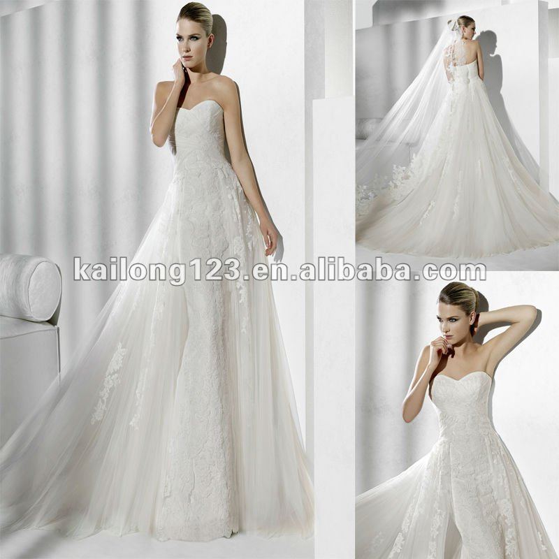 Elegant Strapless Fitted Court Train Tulle Lace Appliqued Wedding Dress
