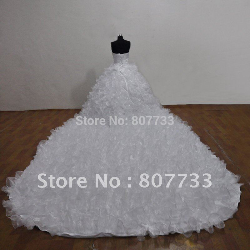 Real Sample Ruffled Organza 3M Monarch Long Trail wedding dress