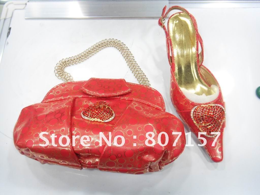 Italian design ladies sandals and purse