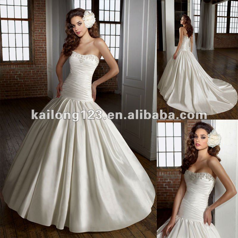 Classic-Strapless-Drop-Waist-Court-train-Beaded-Taffeta-Ball-Gown-Wedding-Dresses