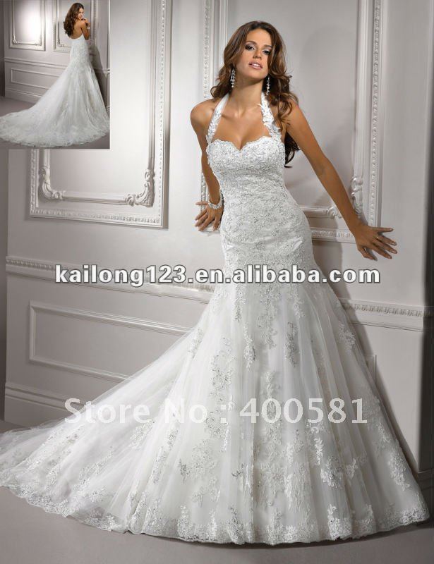 Pretty Sweetheart Halter Fit and Flare Chapel train Lace On Tulle Appliqued