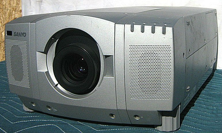 Multimedia_Projectors.jpg